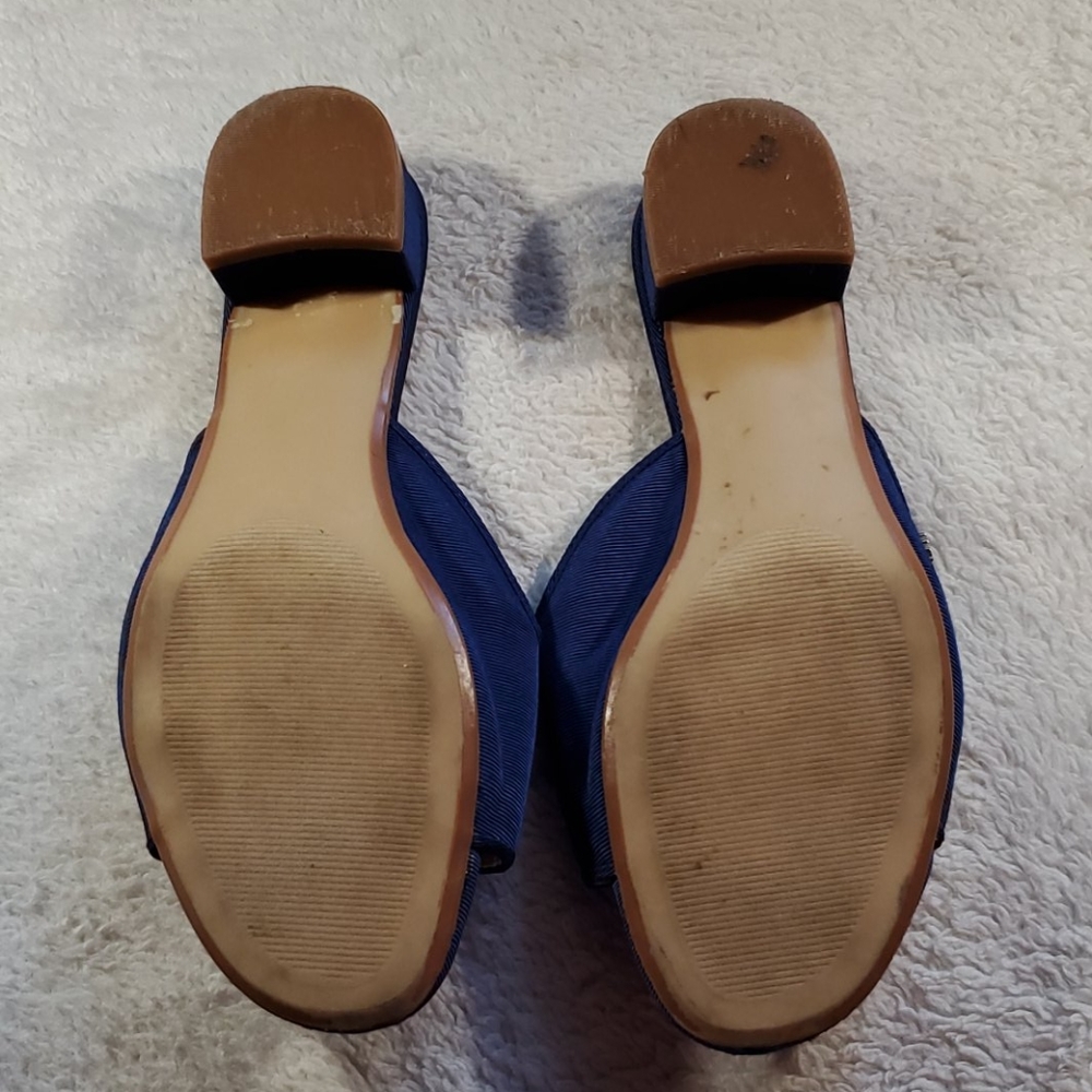 CROWN & IVY Blue Slides Shoes size 6.5 M EUC - Picture 4 of 6